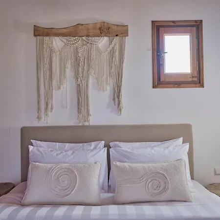 Iria Blue Mykonos מלון 4*