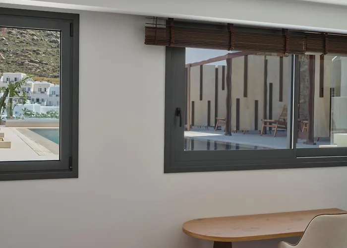 מלון Iria Blue Mykonos 4*