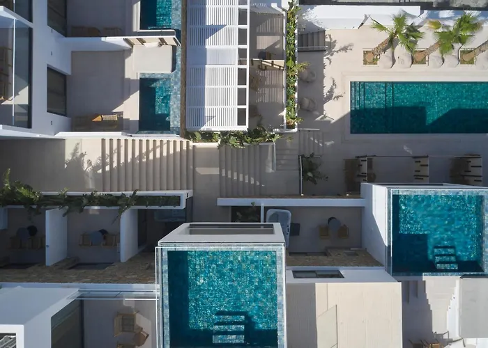 Iria Blue Mykonos מלון 4*